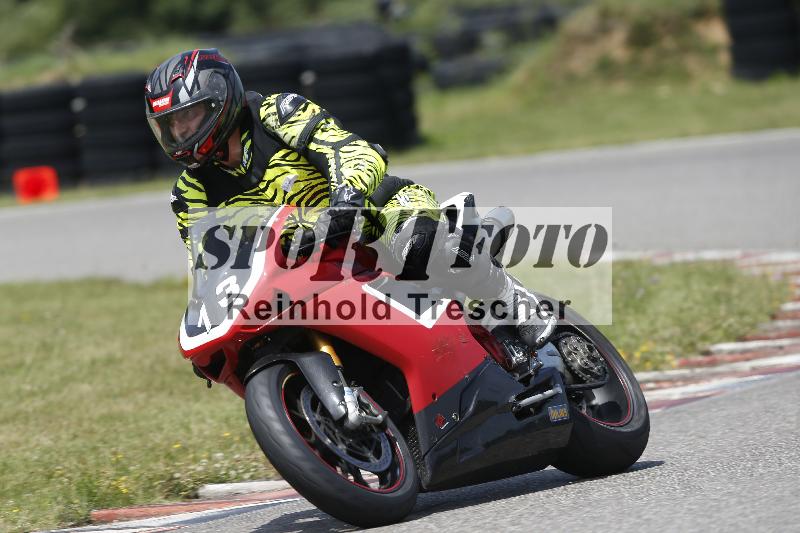 /27 12.06.2025 Ducati Schweiz Trackday Warmup  ADR/blau-bleu/13
